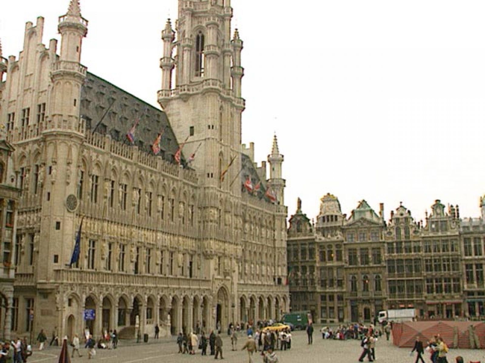 Muchos desplazamientos en el puente del Pilar | Ver