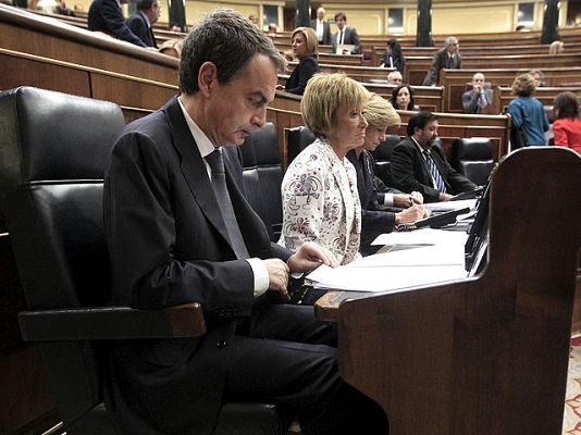 Zapatero pide colaboración al PP