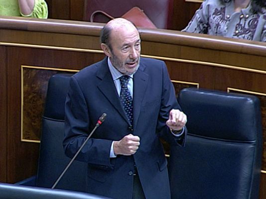 Enfrentamiento de Rubalcaba y el PP