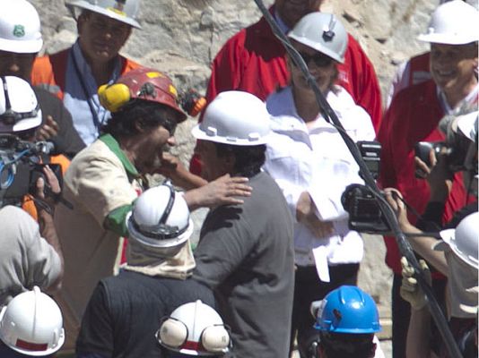  - Victor Segovia sale a la superficie