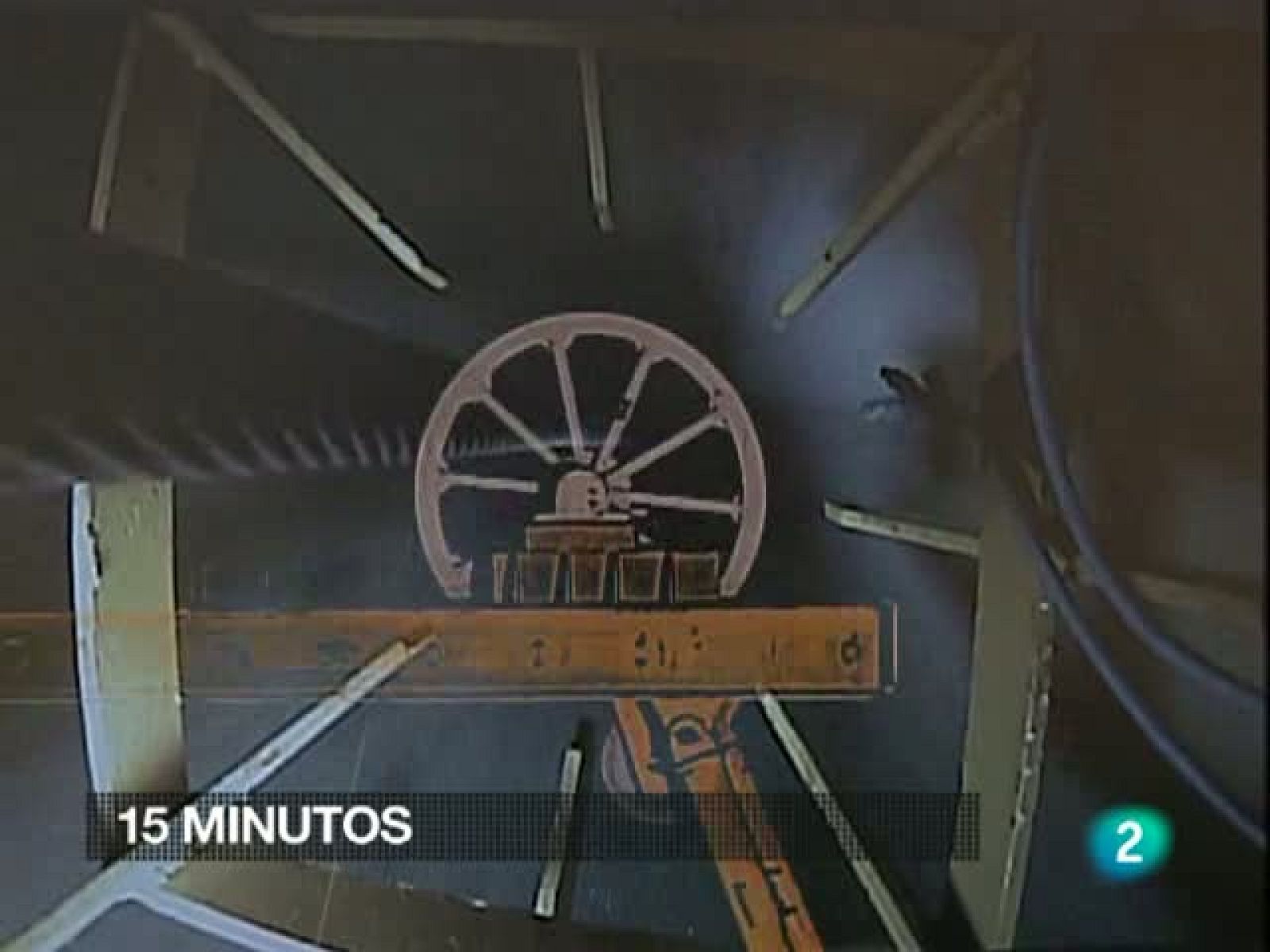 La 2 Noticias (13/10/10)