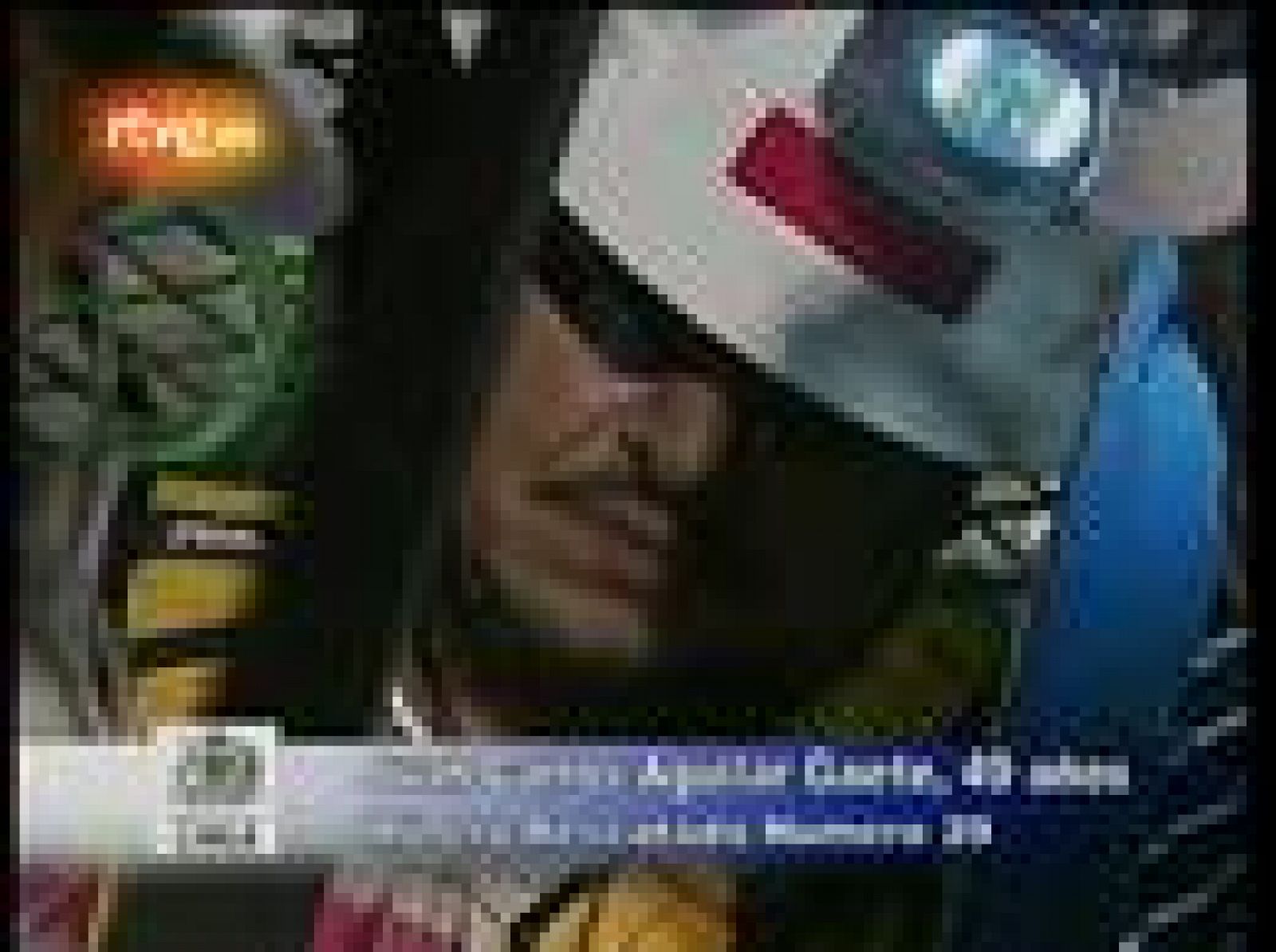 Juan Aguilar, el supervisor del equipo de mineros sale a la superficie | Ver