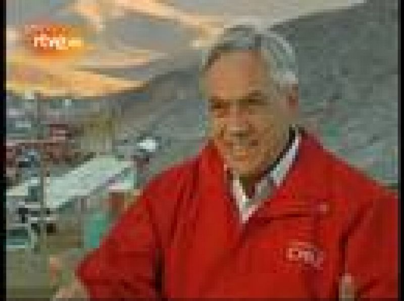 El presidente chileno, Sebastián Piñera, ha concedido una entrevista exclusiva a TVE en la que ha detallado sus impresiones sobre el rescate de los mineros.