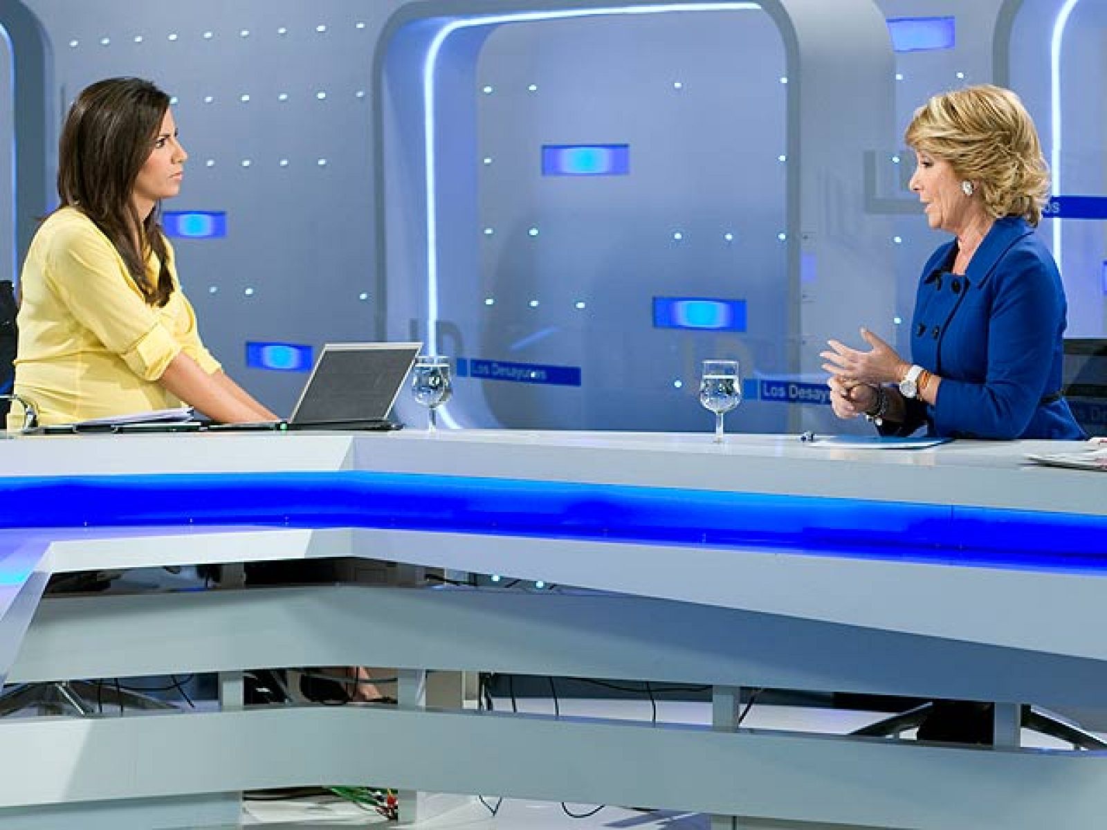 Desayunos - Aguirre se niega a hablar de la polémica con Revilla - Los desayunos | Ver