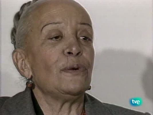 Mujeres para una época - Angelica Arenal y David Alfaro