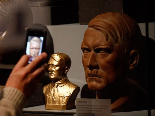 La 2 Noticias - Controvertida exposición de Hitler