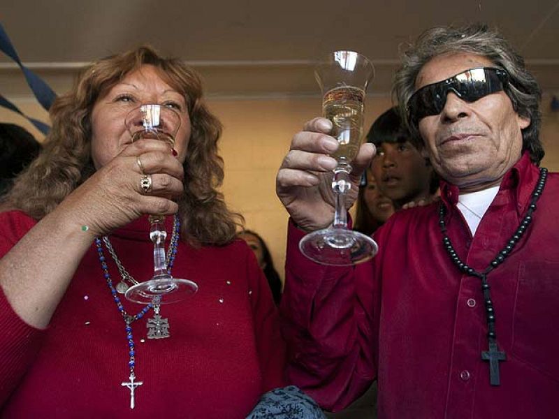 En el Hospital de Copiapó, en Chile, sólo dos mineros siguen ingresados. Los otros 31 ya están en sus casas.