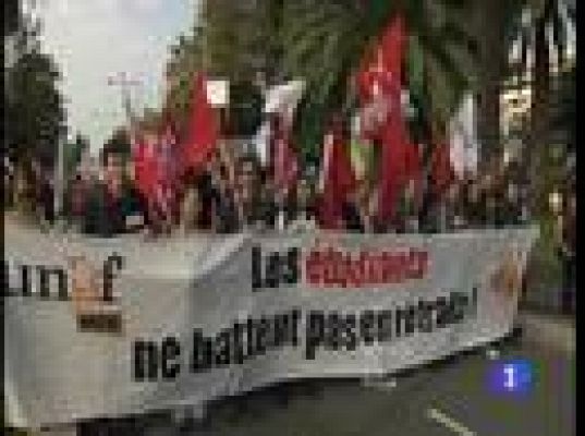 Telediario 1 - Telediario en 4' - 16/10/10