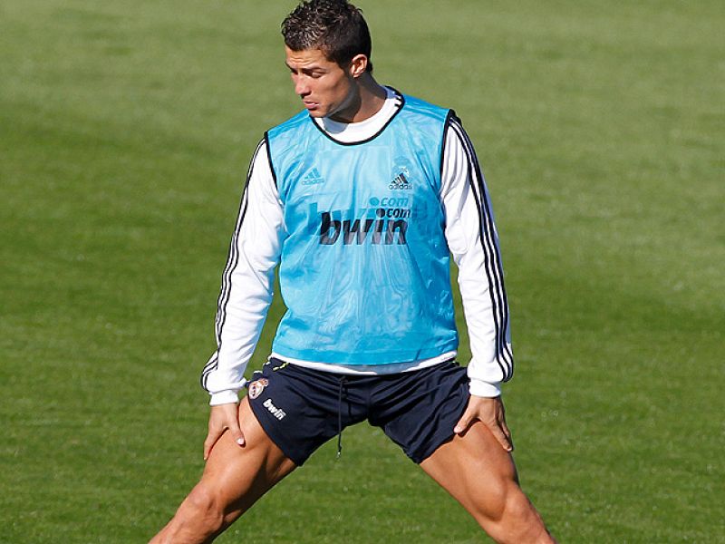 El Málaga busca su primera victoria como local esta temporada ante el Real Madrid, que ha sacado un rendimiento positivo en sus últimas visitas a La Rosaleda.