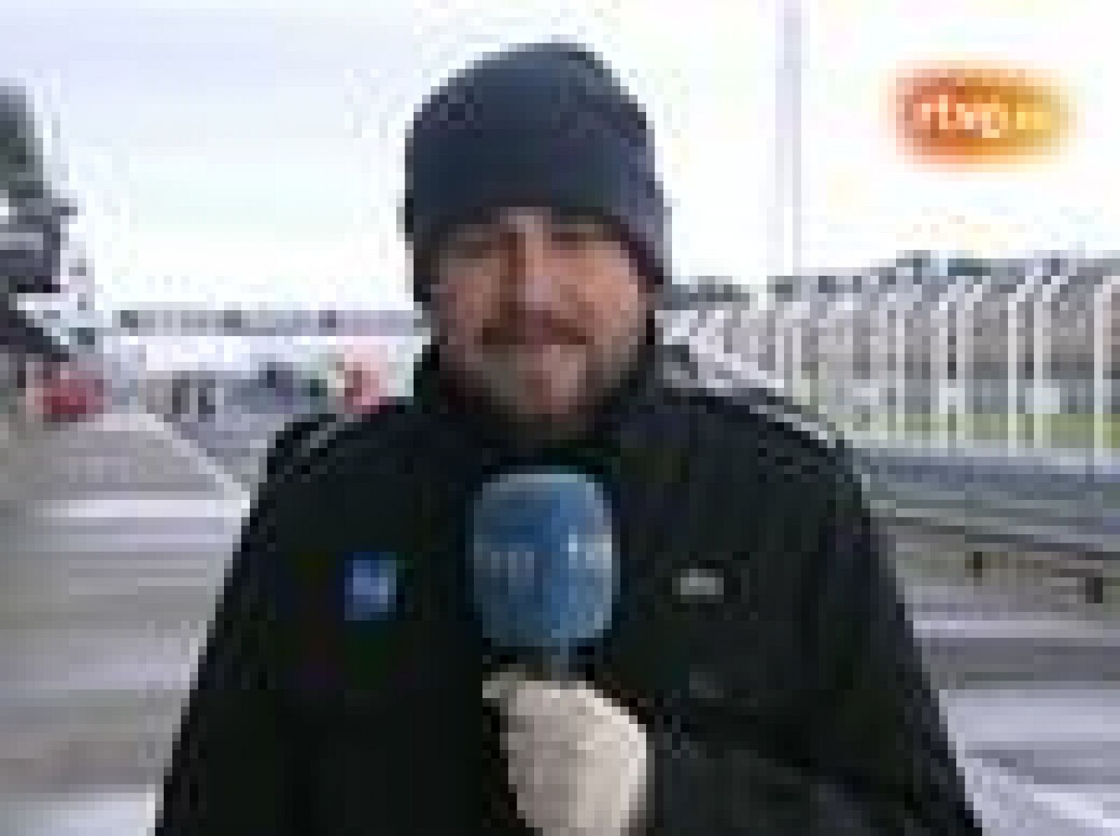 El flamante campeón de MotoGP, Jorge Lorenzo, tratará de celebrar también en la pista su campeonato. Para conseguirlo necesitará superar al australiano Stoner que ha ido "como una bestia" en la que es su casa.