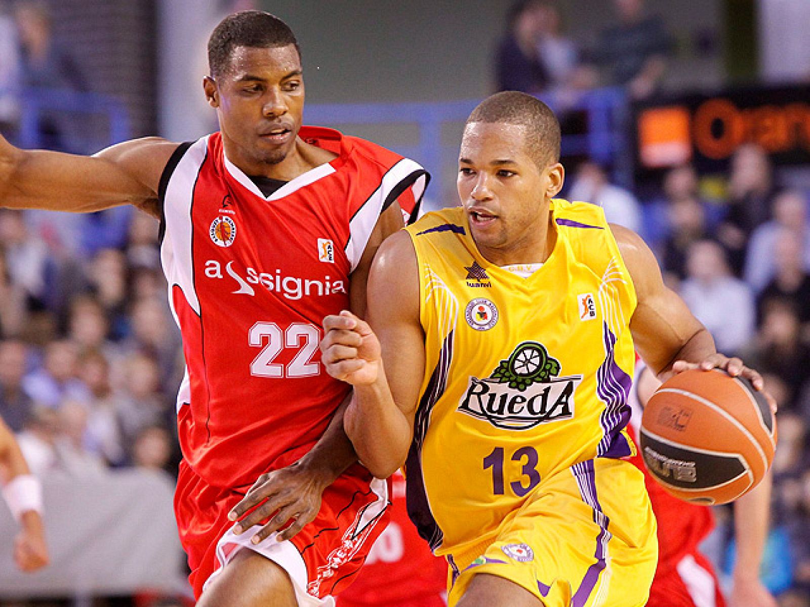 El Blancos de Rueda Valladolid superó en la prórroga al Assignia Manresa en la cancha catalana en un vibrante partido.