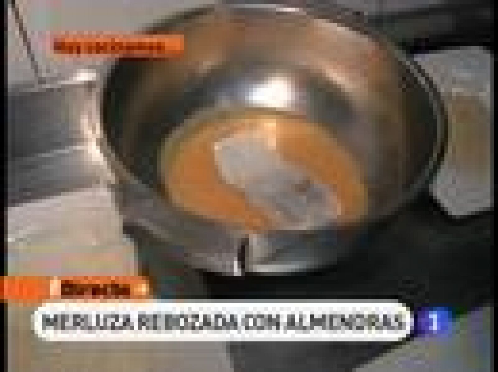 RTVE Cocina: Merluza empanada con almendras | RTVE Play