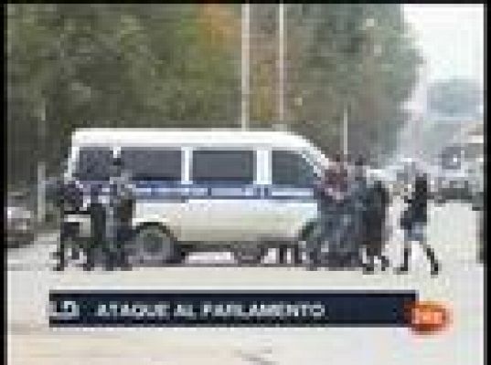  - Ataque al Parlamento checheno