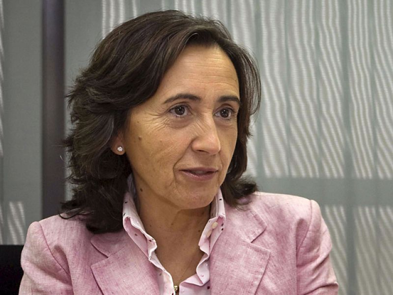 Zapatero nombra a Rosa Aguilar ministra de Medio Ambiente, Medio Rural y Marino 