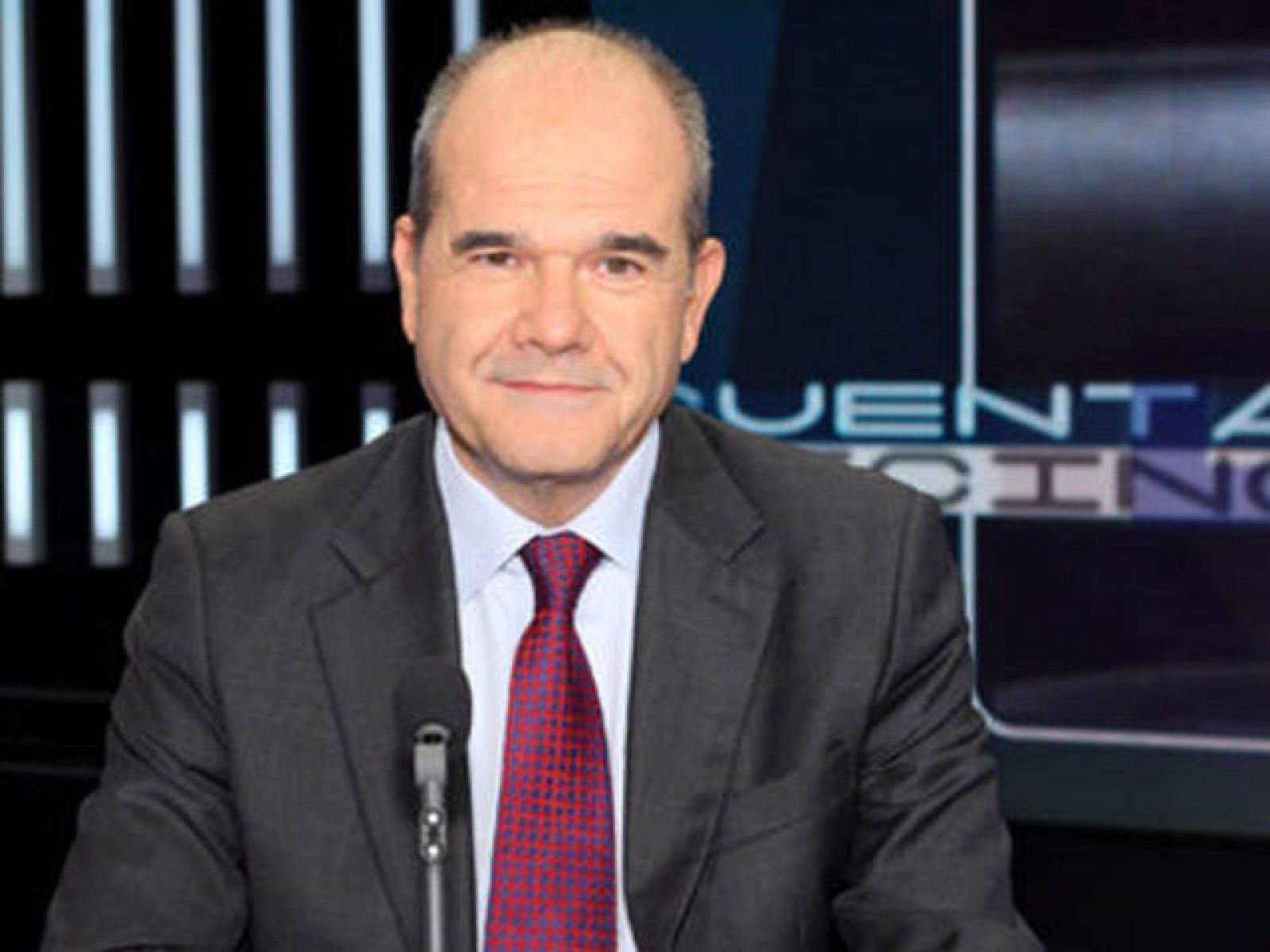 Chaves asegura que no revisará la rebaja salarial de los funcionarios | Ver