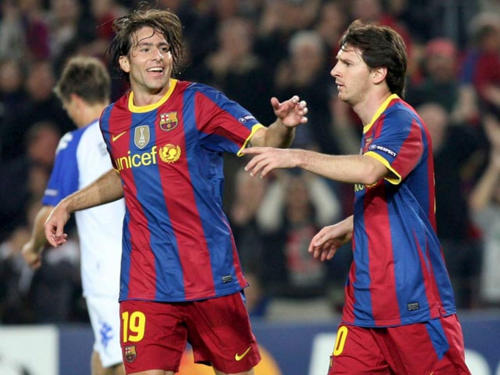 Messi desatasca al Barça | Ver