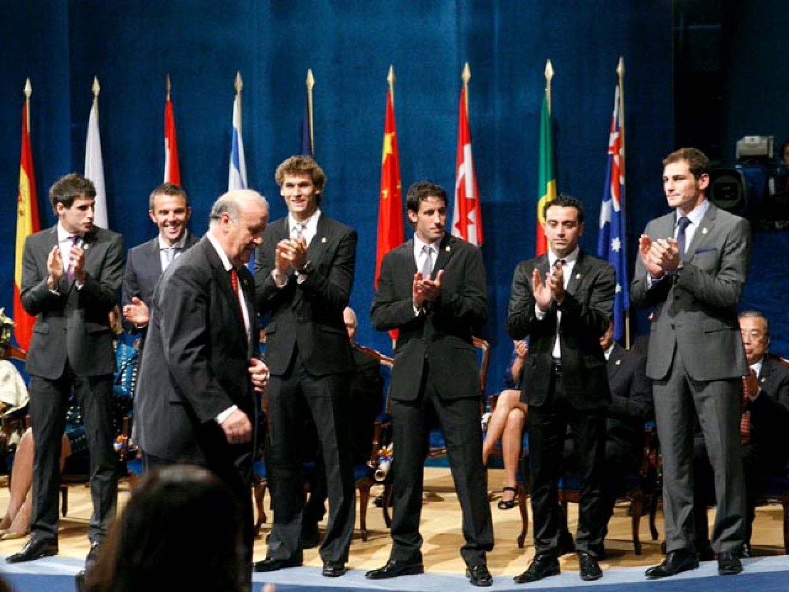 La Selección Española de Fútbol, Príncipe de Asturias de los Deportes 2010 - Premios Princesa de Asturias | Ver