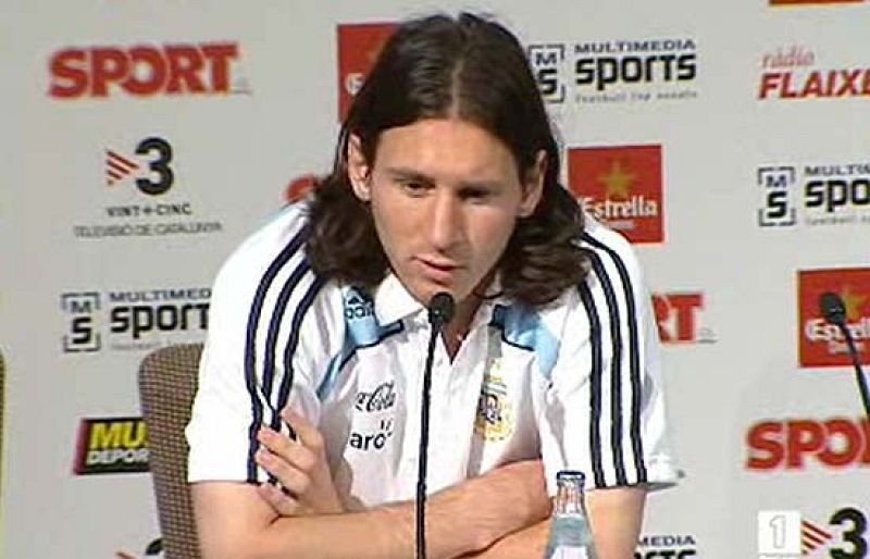  Messi ha dejado claro que prefiere acudir con su selección a los Juegos Olímpicos de Pekín en lugar de tener que disputar la previa de la Champions con el Barcelona. Mientras, la moción contra Laporta alcanza 3.500 firmas.