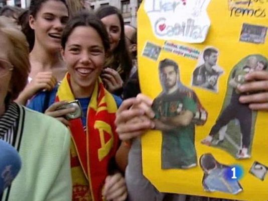 Premios Princesa de Asturias - Oviedo se tiñe de rojo
