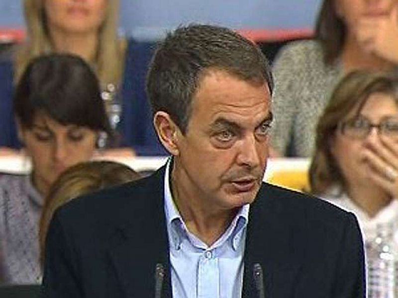 Zapatero presenta su remodelación de Gobierno ante el Comité Federal del PSOE