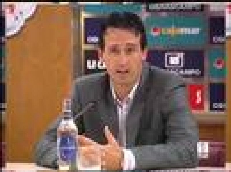  El hasta ahora entrenador del Almería, Unai Emery, uno de los técnicos revelación de la temporada, ha sido presentado como nuevo entrenador del Valencia para las dos próximas temporadas.