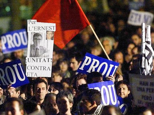 Manifestación por Ernest Lluch