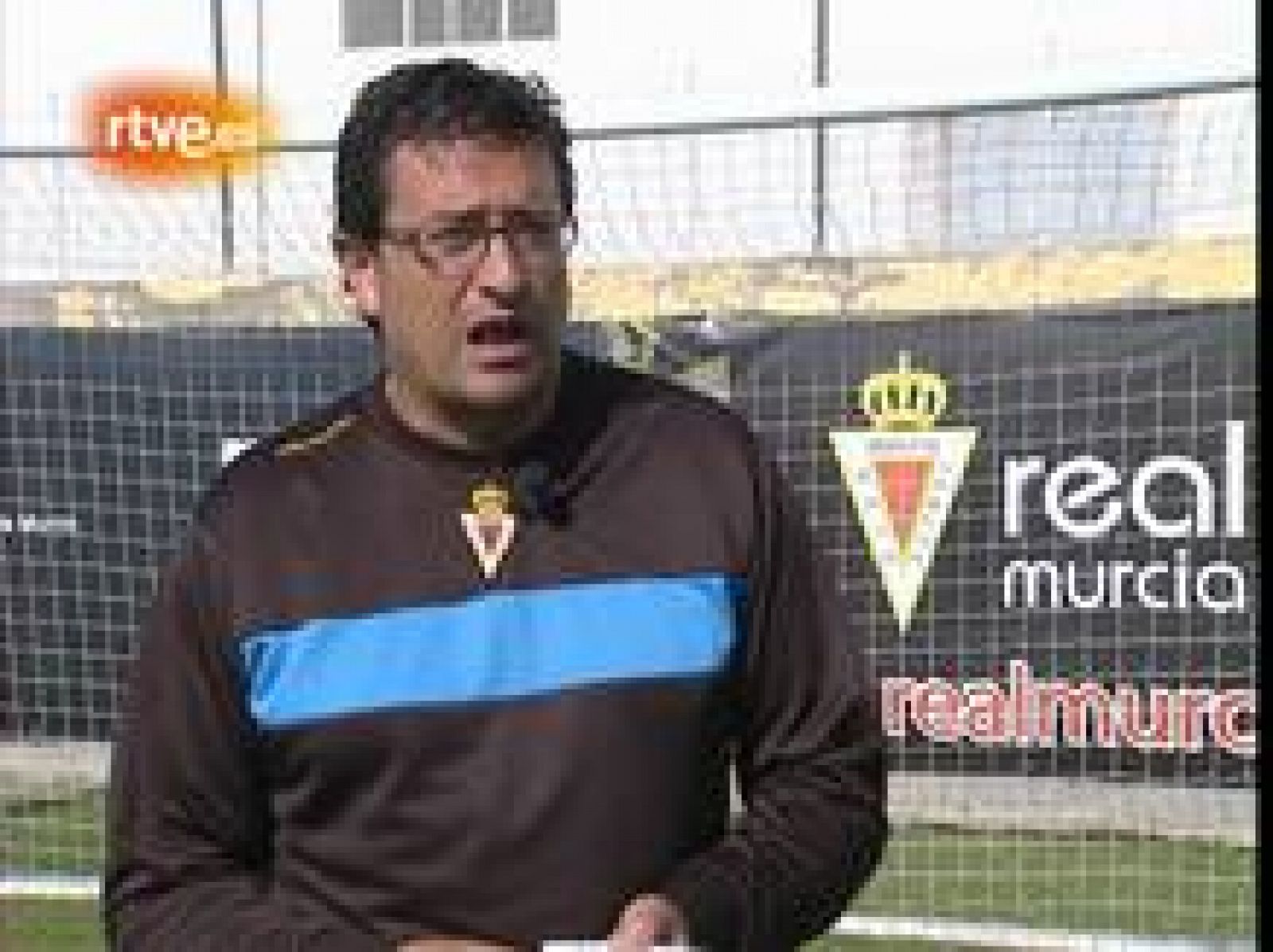  El entrenador del Real Murcia, Iñaki Alonso, cree que es posible eliminar al Real madrid de la Copa del Rey. Hace dos años, cuando entrenaba al Real Irún ya dejó en la cuneta al club blanco.