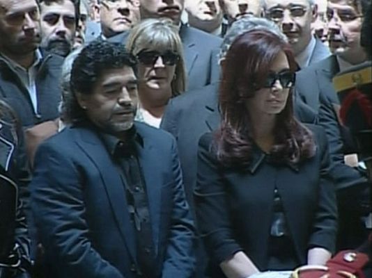 Maradona despide a Kirchner
