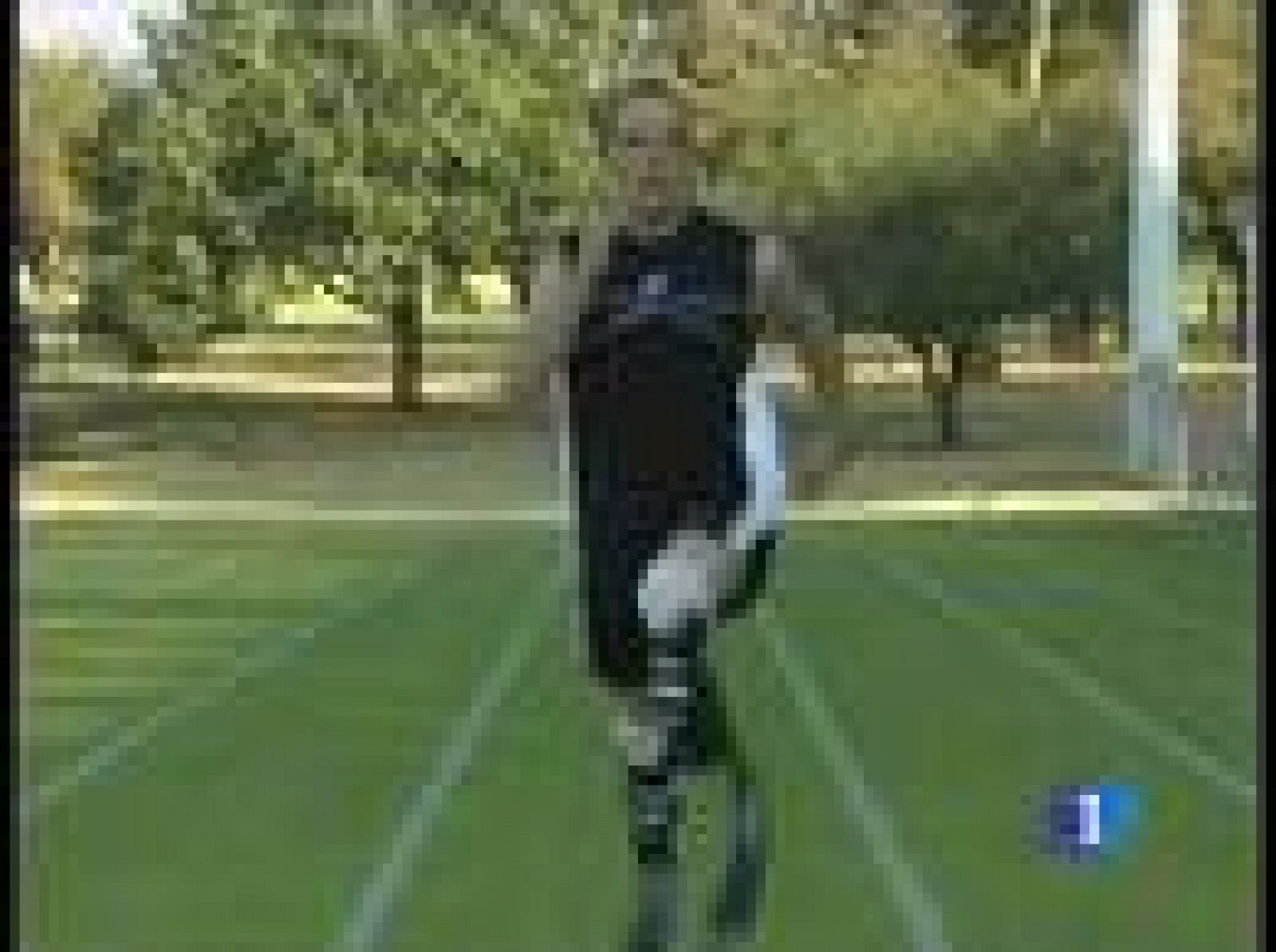 El atleta Óscar Pistorius, famoso por su lucha legal para poder participar en unos Juegos vuelve a la carga y se fija como objetivo conseguir la marca que le de acceso a los de Londres 2012.