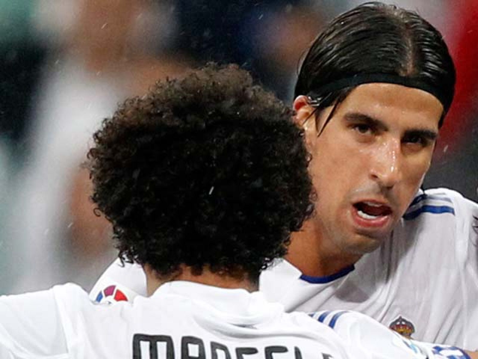 El jugador alemán del Real Madrid Sami Khedira sabe que el Milan es un rival muy complicado ante el que el equipo blanco se tendrá que emplear a fondo.