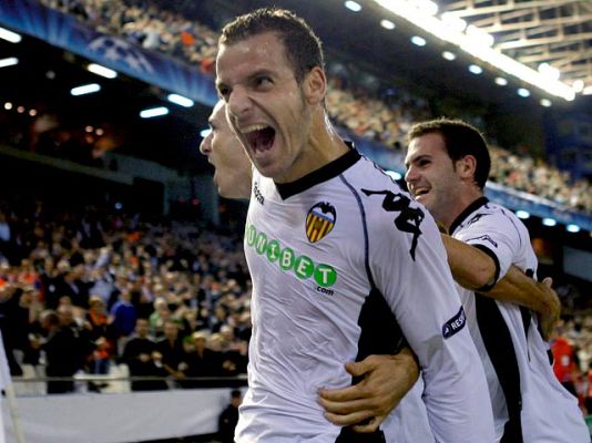 Champions League - Soldado adelanta al Valencia (1-0)