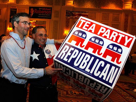 Telediario 1 - Telediario en 4' - 03/11/10