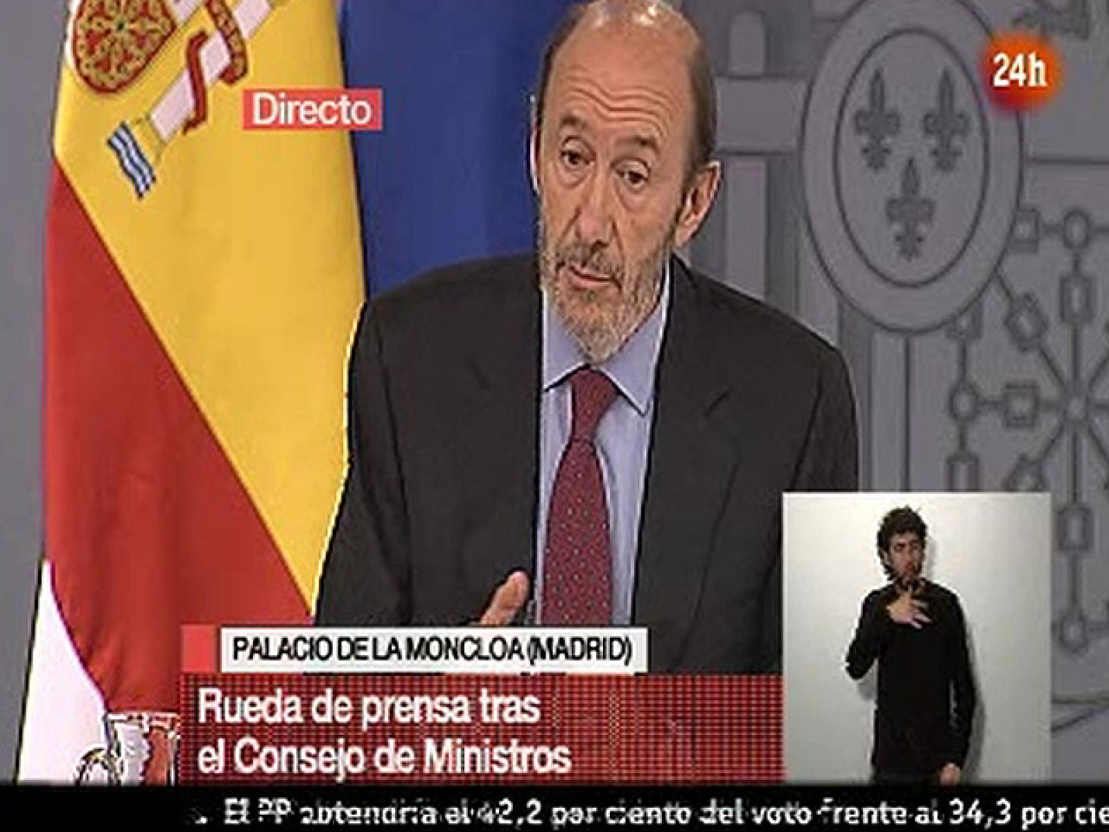 Rubalcaba cree que la huelga general marca la ventaja del PP en intención de voto | Ver