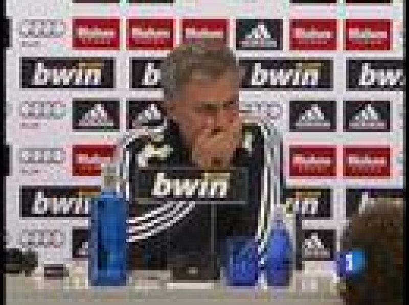 El entrenador del Real Madrid, Jose Mourinho, ha asegurado que si juegan "como deben", tienen que "ganar" el partido frente al Atlético de Madrid.