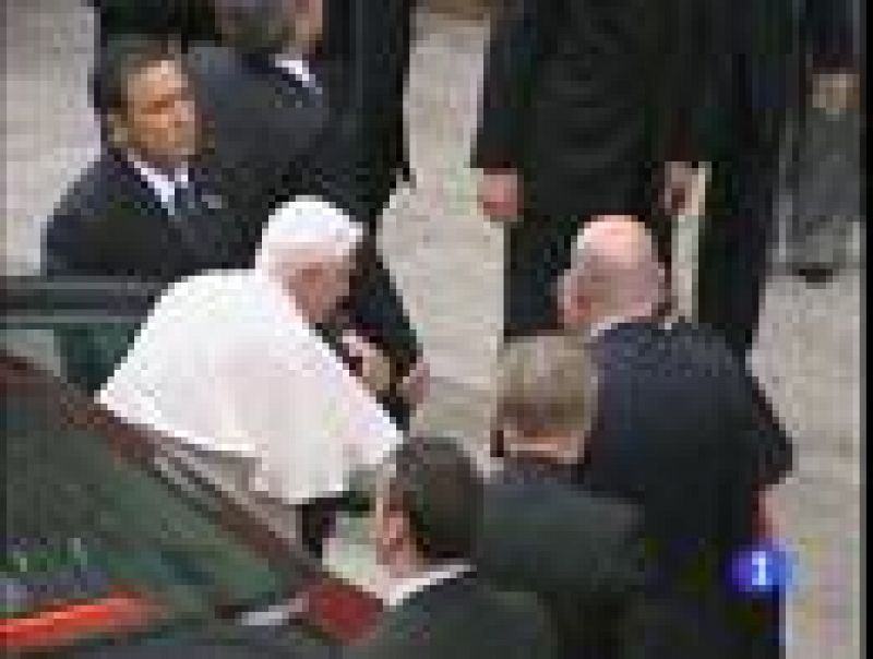  El Papa visita en Barcelona a niños con discapacidad