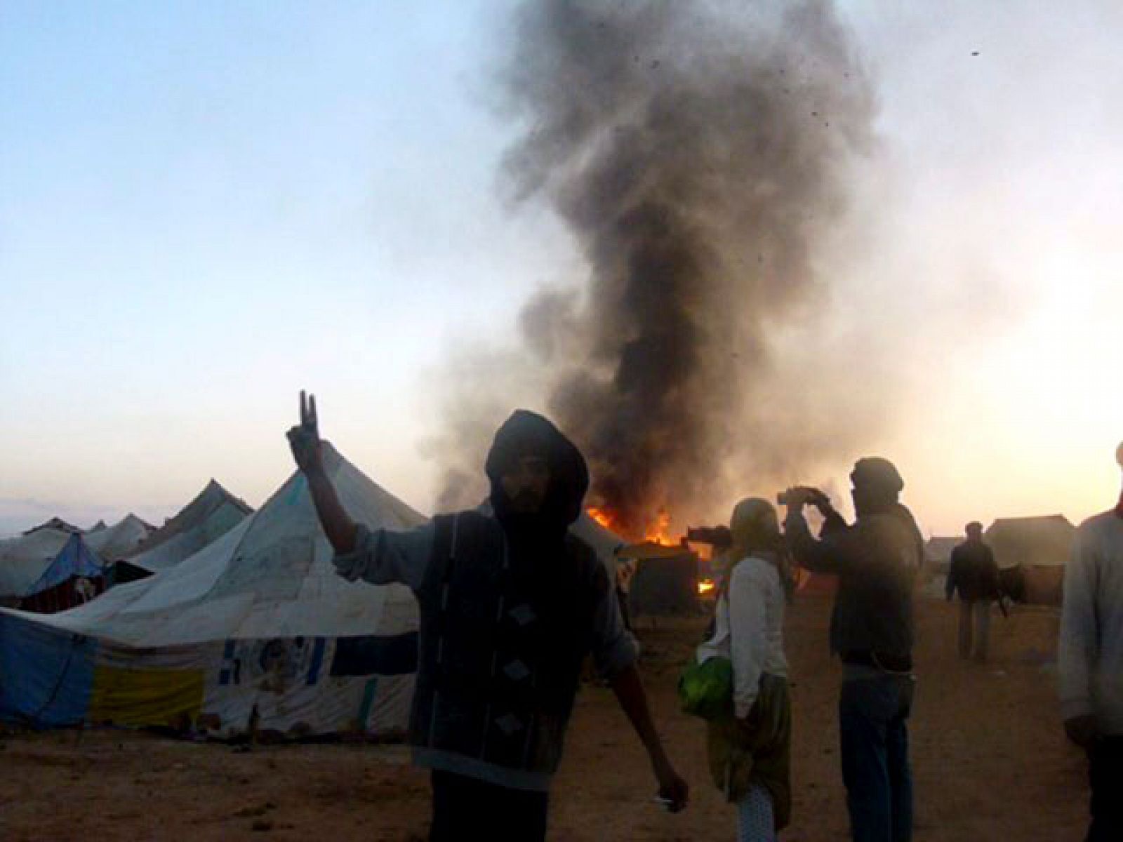 Una operación conjunta del ejército y la policía ha desalojado a los 20.000 acampados.