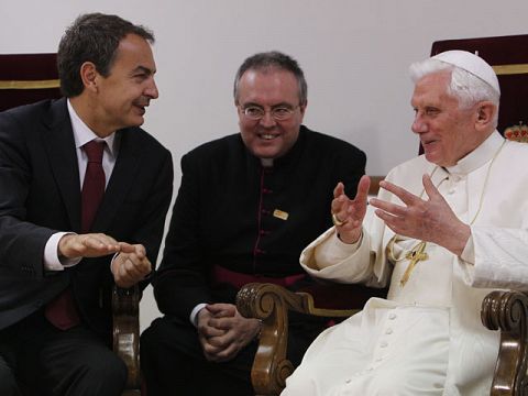 Crítica a Zapatero tras visita Papa