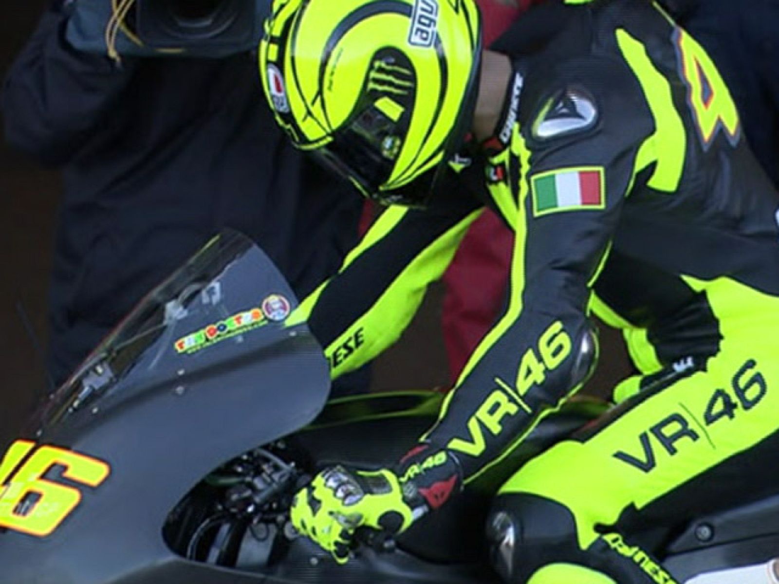 El piloto italiano se ha subido por primera vez a la Ducati Desmosedici con la que competirá a partir del próximo año.