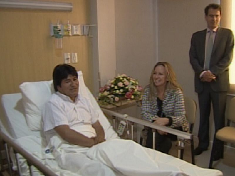  La Ministra de Exteriores Trinidad Jiménez viaja a Bolivia en su gira por América Latina