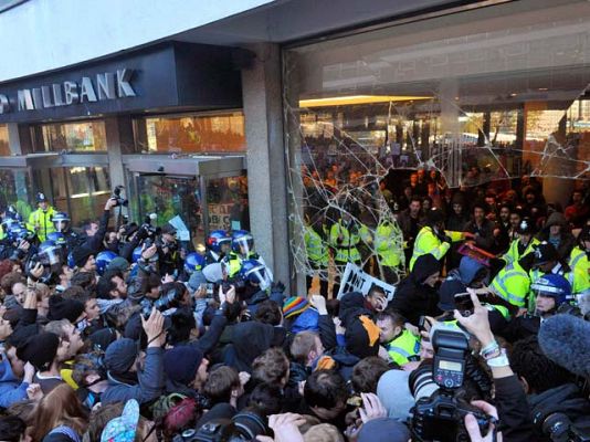 Los estudiantes toman Londres