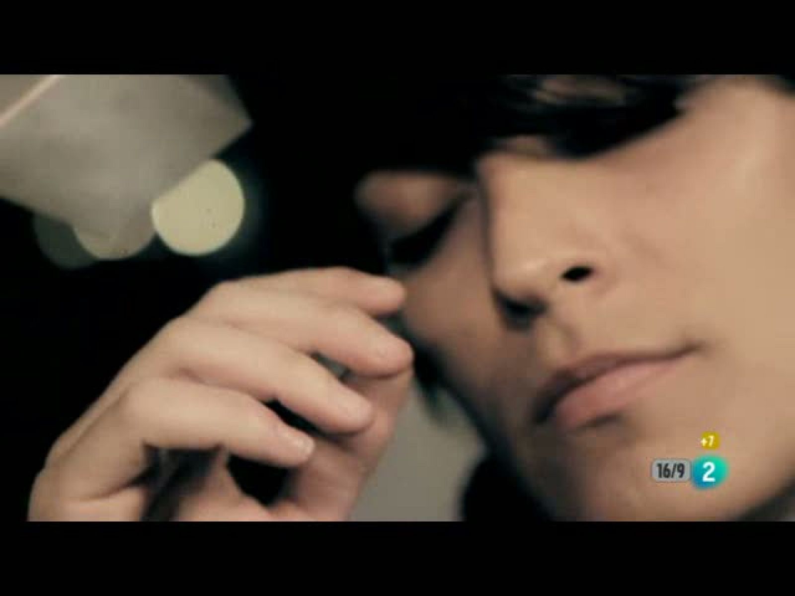 Zzz - 12/11/10 - Zzz | Ver