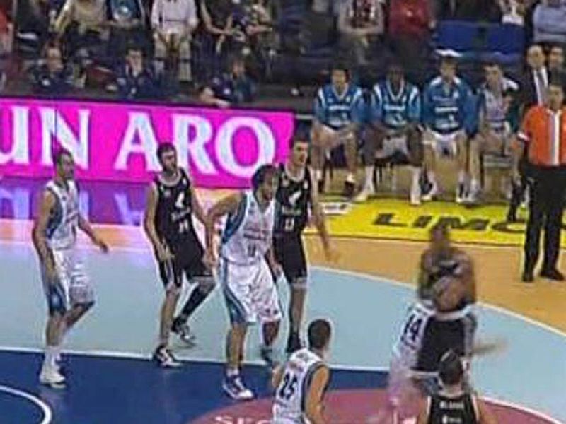  Lagun Aro se lleva el derbi (80-70)