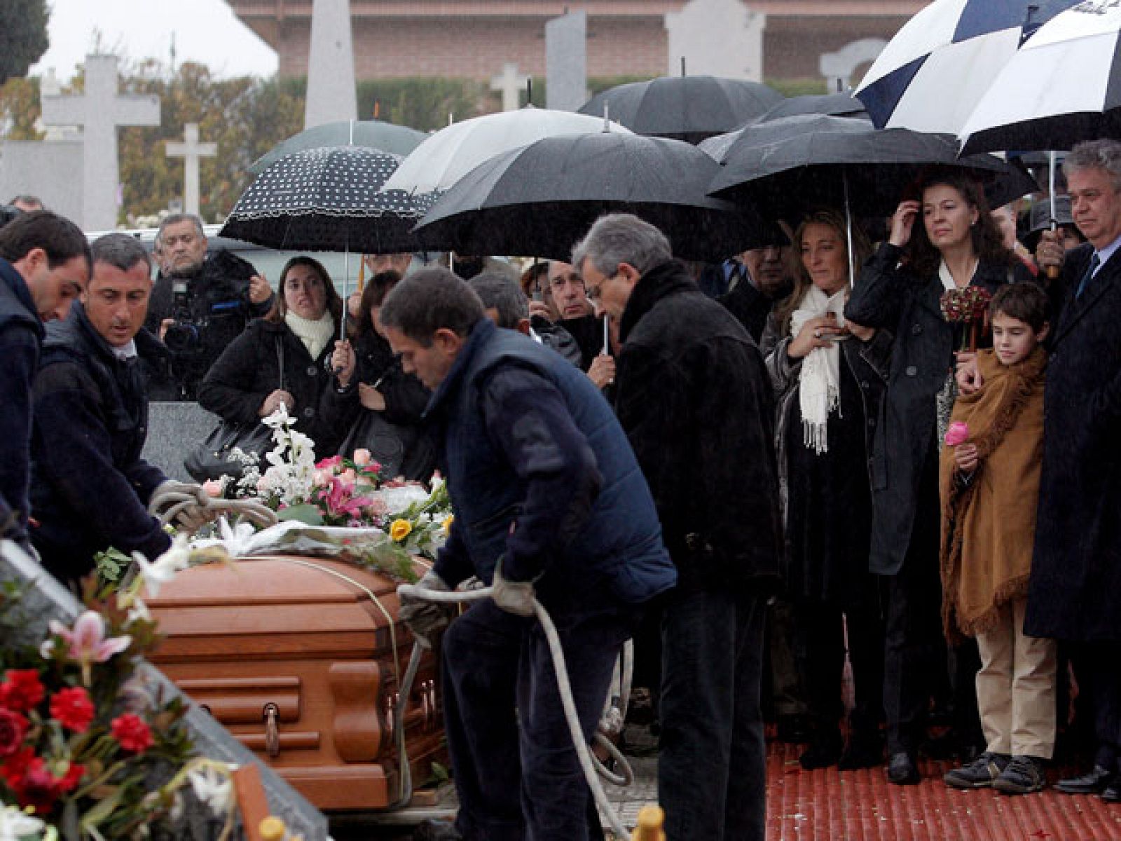 Telediario 1: Telediario en 4' - 14/11/10 | RTVE Play