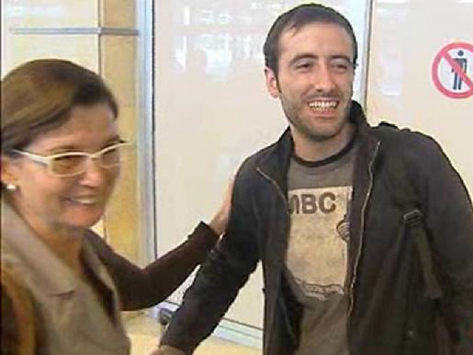  Primeras imágenes de Guillaume Bontoux en Canarias. El colaborador de Radio Exterior, que ha estado retenido en Marreucos, narra su experiencia.