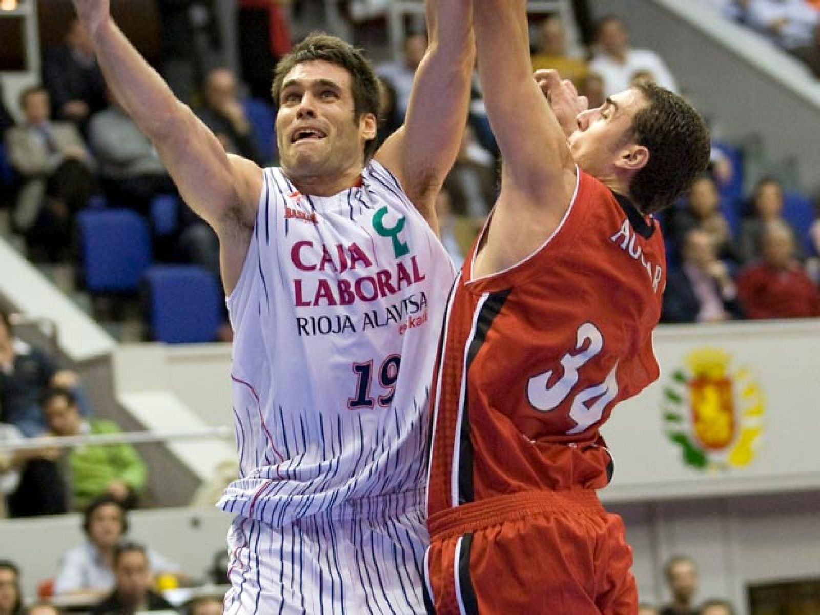 CAI Zaragoza 70-84 Caja Laboral - Baloncesto en RTVE | Ver