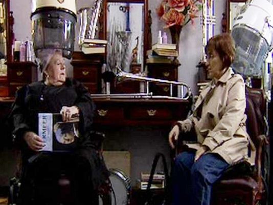 Ciudad K - Capítulo 8: Peluquería