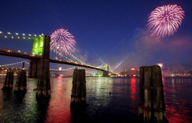  - El puente de Brooklyn cumple años