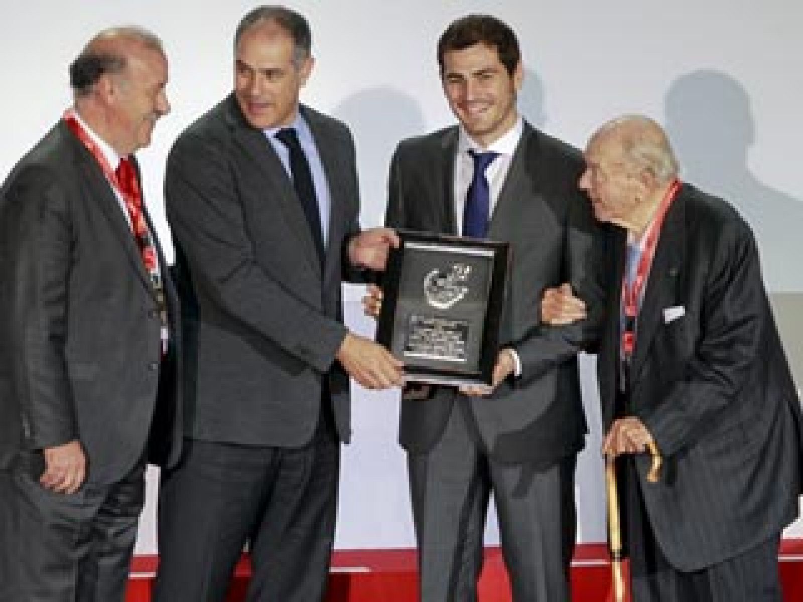 Homenaje histórico a los campeones