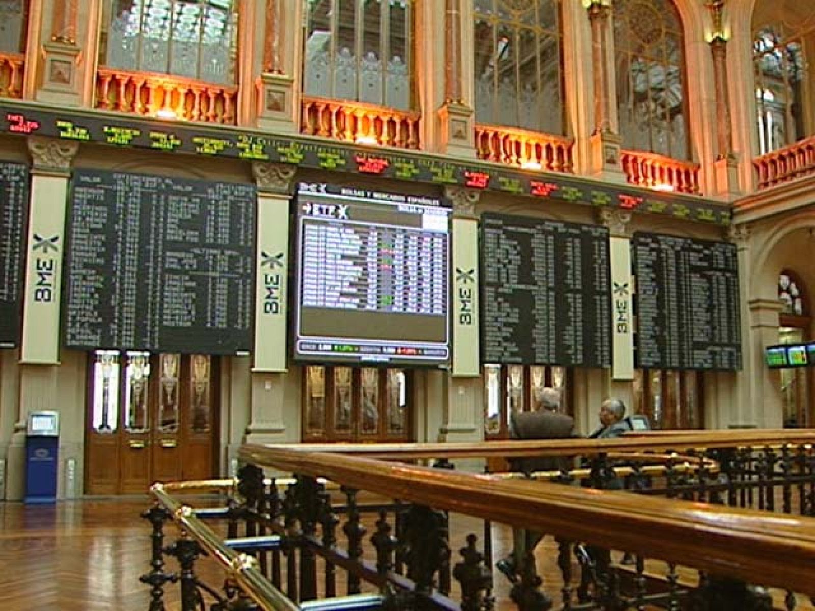 El selectivo ha estado impulsado por el repunte de casi todos los valores, en  especial, Repsol YPF, que ha subido un 1,79%, y Santander, que ha acabado la sesión con un repunto del 1,76%.