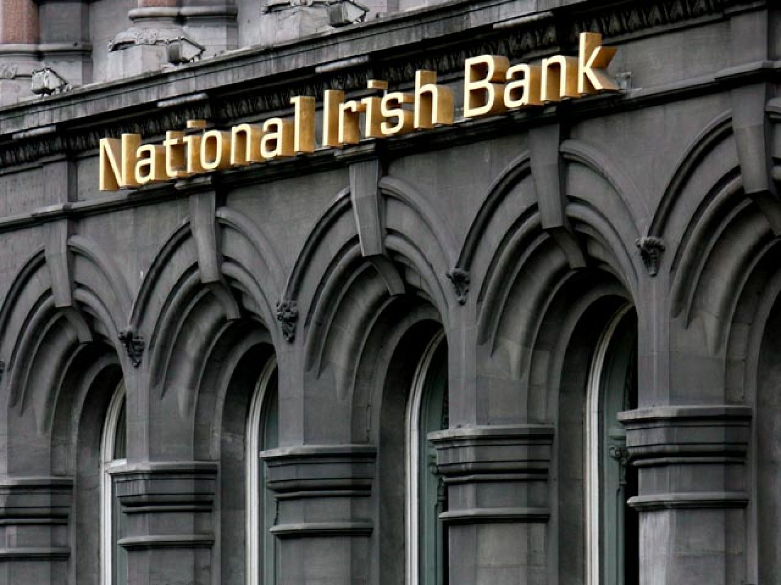 Telediario 2 en cuatro minutos - 15/11/10 | Ver